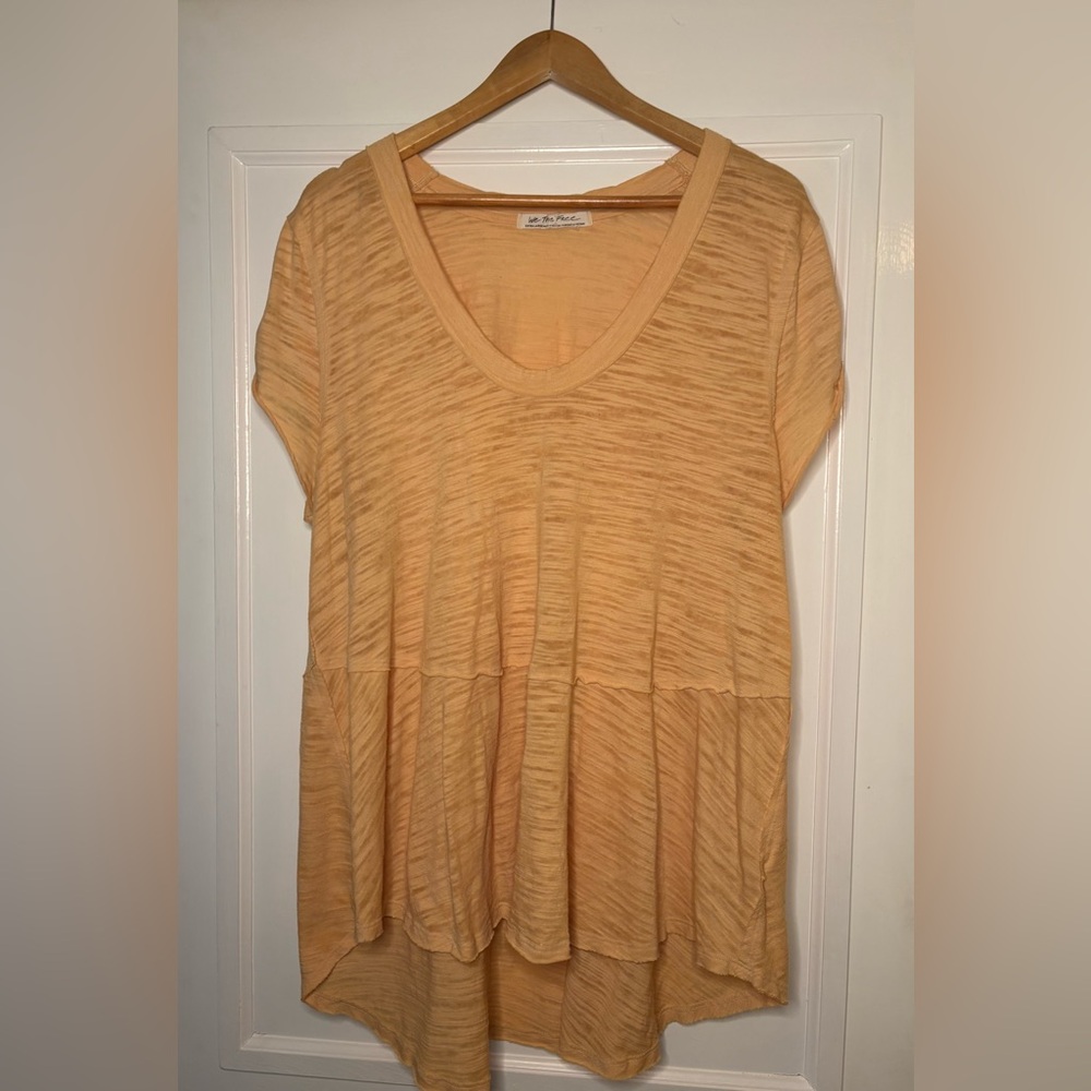 Free People “We The Free” Peach Lightweight Top - Size XL 🍑✨